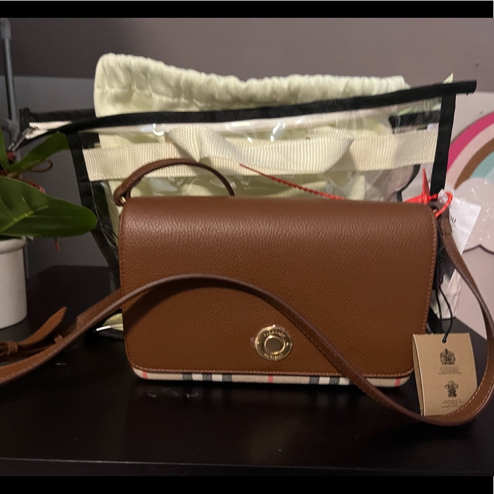 BNWT Burberry Mini Vintage Check and Leather Note Bag